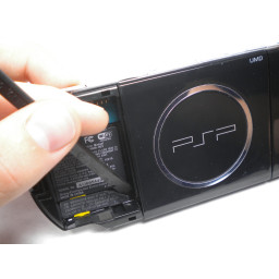 Замена переднего корпуса PSP 300xc